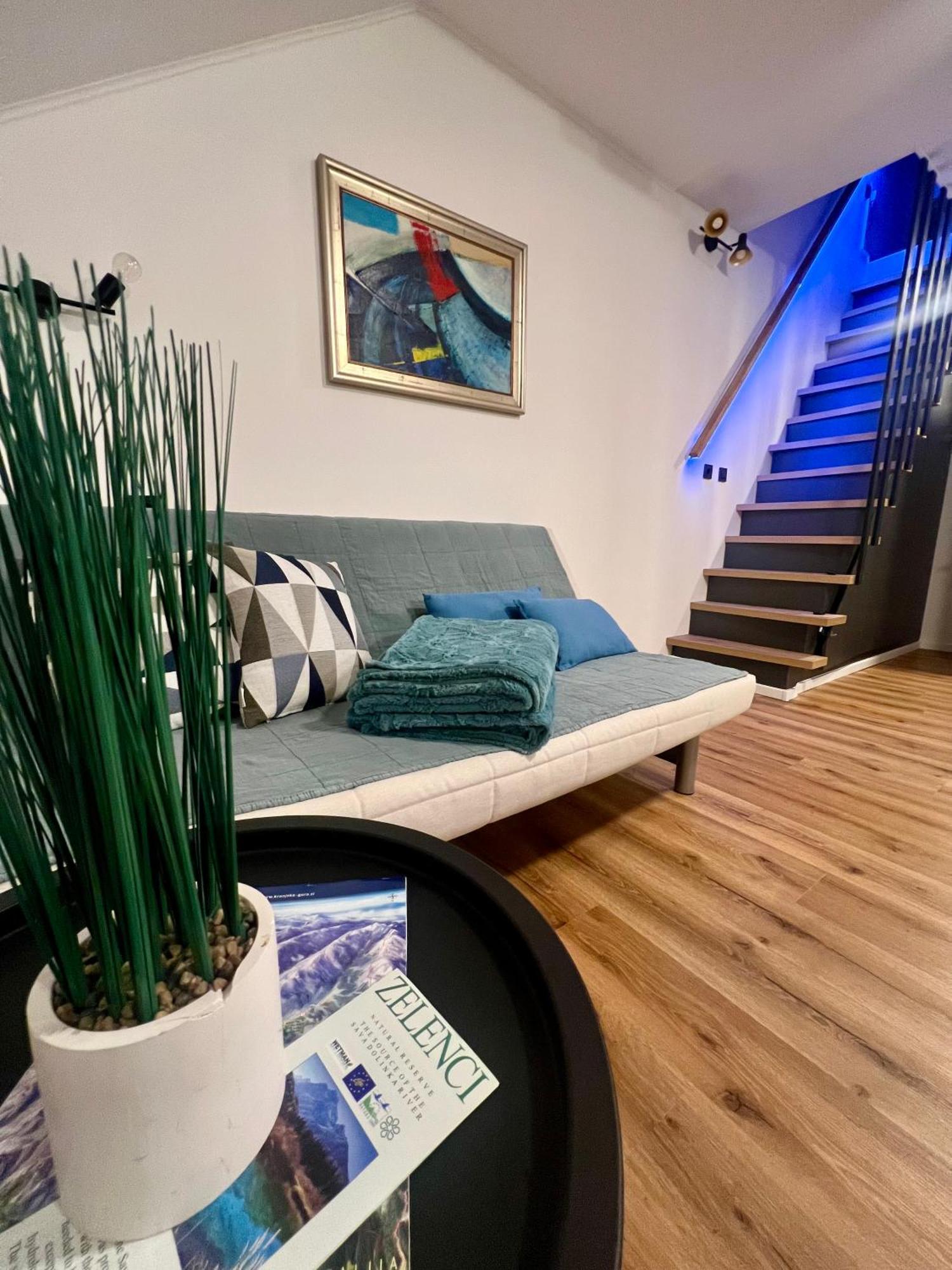 شقة Sport & Sunny Cosy Alpine Retreat كْرانْيِسكا غورا المظهر الخارجي الصورة