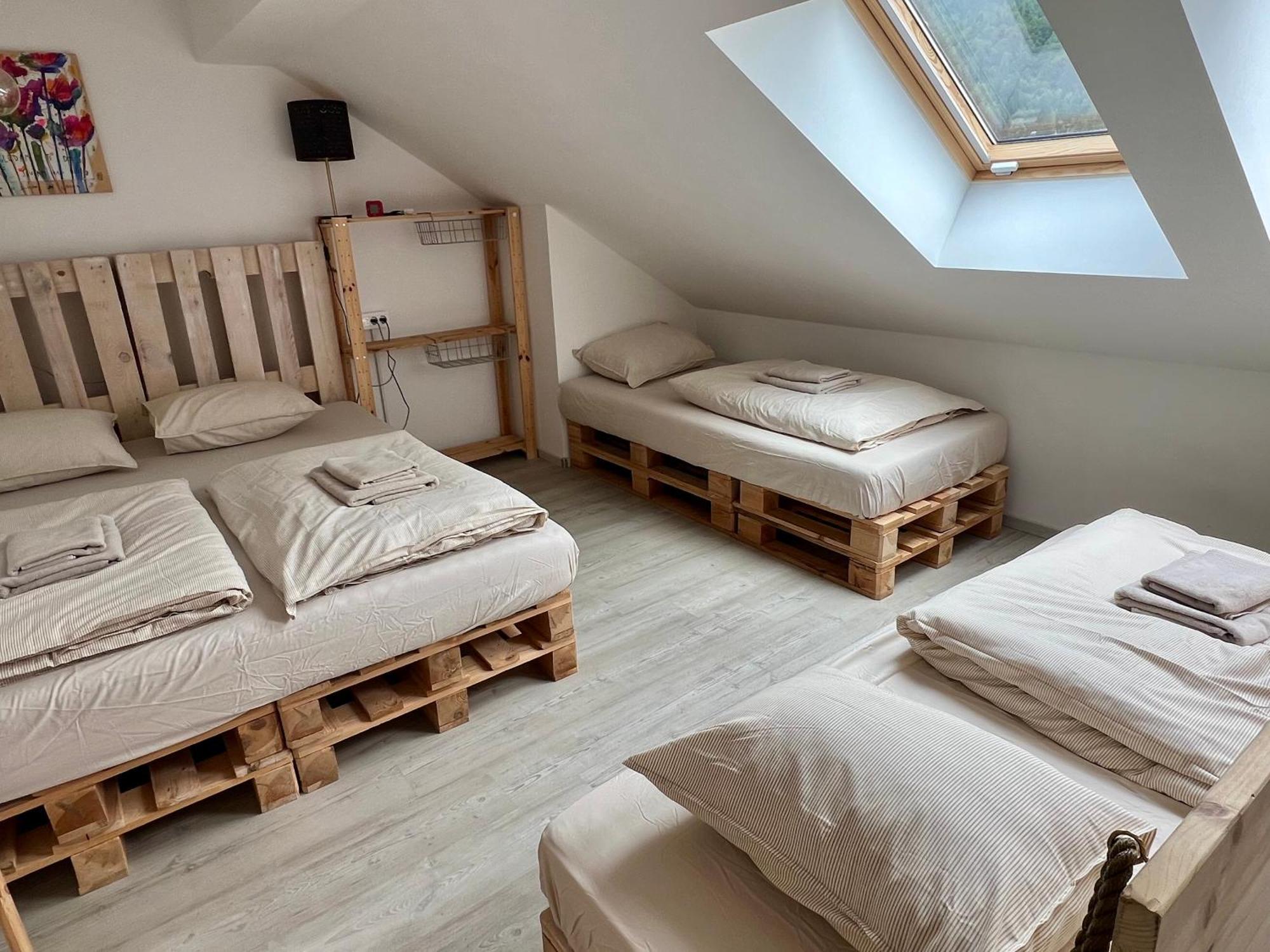 شقة Sport & Sunny Cosy Alpine Retreat كْرانْيِسكا غورا المظهر الخارجي الصورة